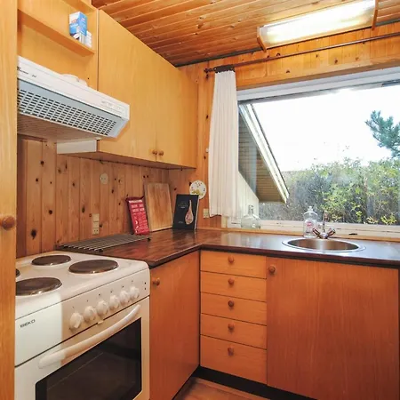 度假居 Tuovi - 800m From The Sea By Interhome